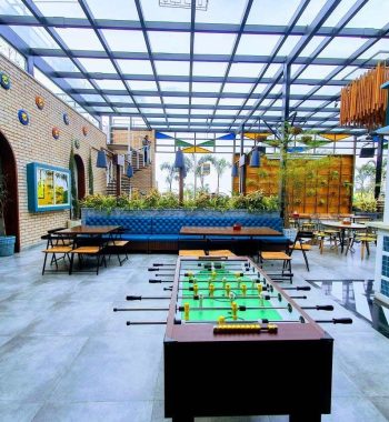 Mass Image Compressor Compressed this image. https://sourceforge.net/projects/icompress/